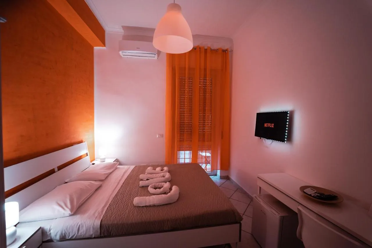 O Vic' Stritt' Hotel Naples Guest house