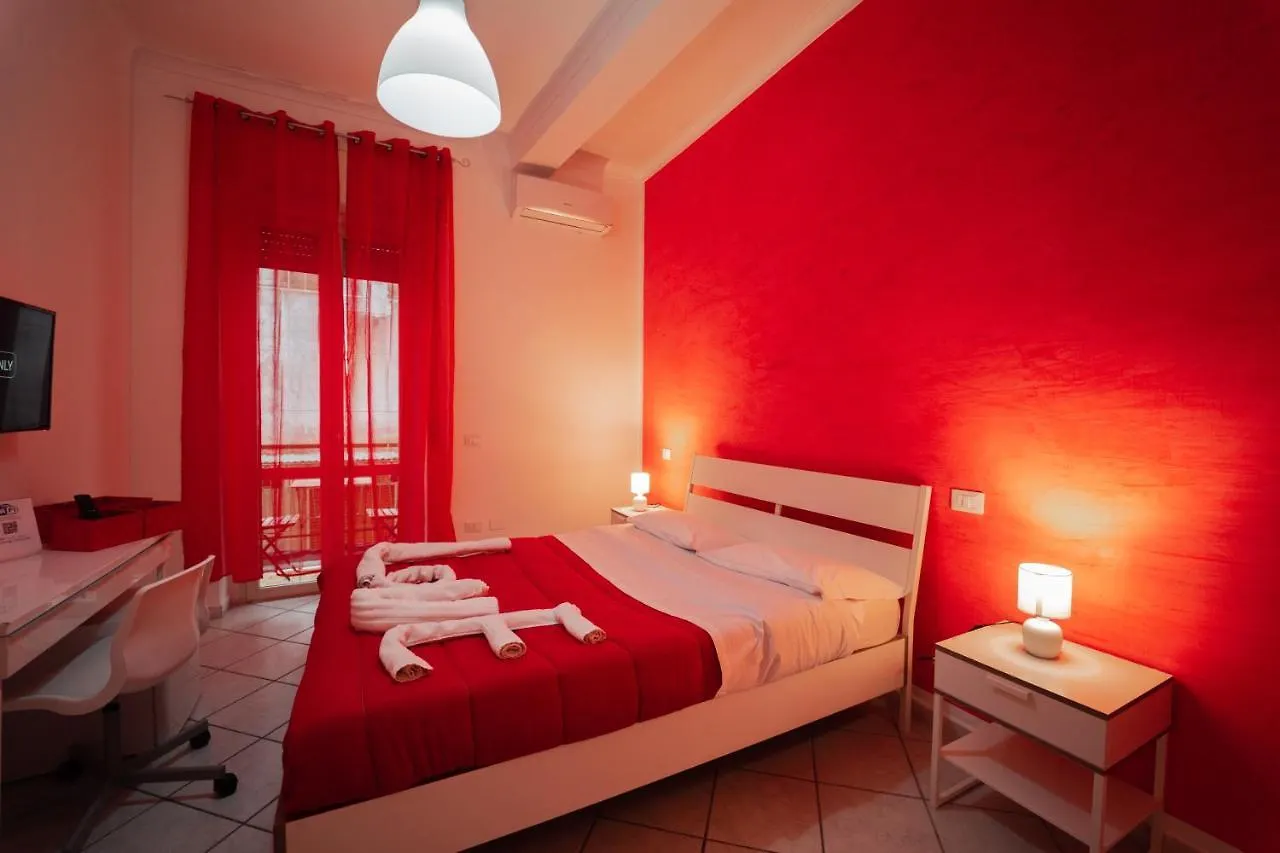 Guest house O Vic' Stritt' Hotel Naples Italy
