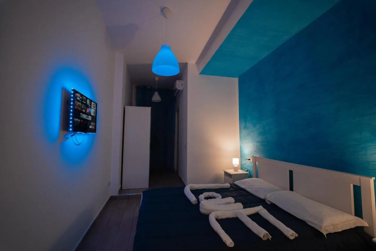 Guest house O Vic' Stritt' Hotel Naples Italy