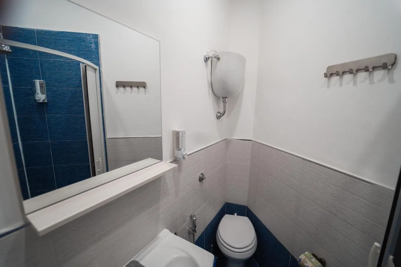 Guest house O Vic' Stritt' Hotel Naples