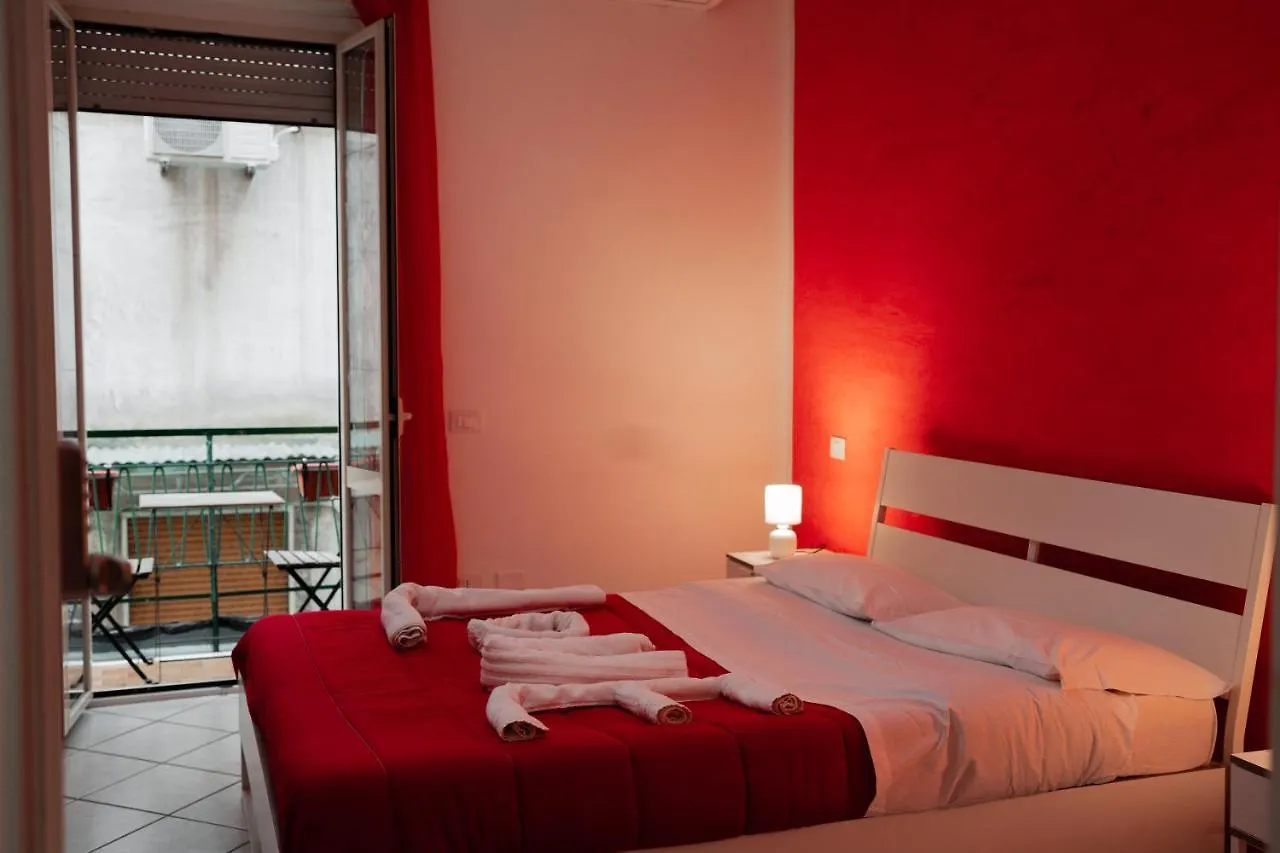 O Vic' Stritt' Hotel Naples 0*,  Italy