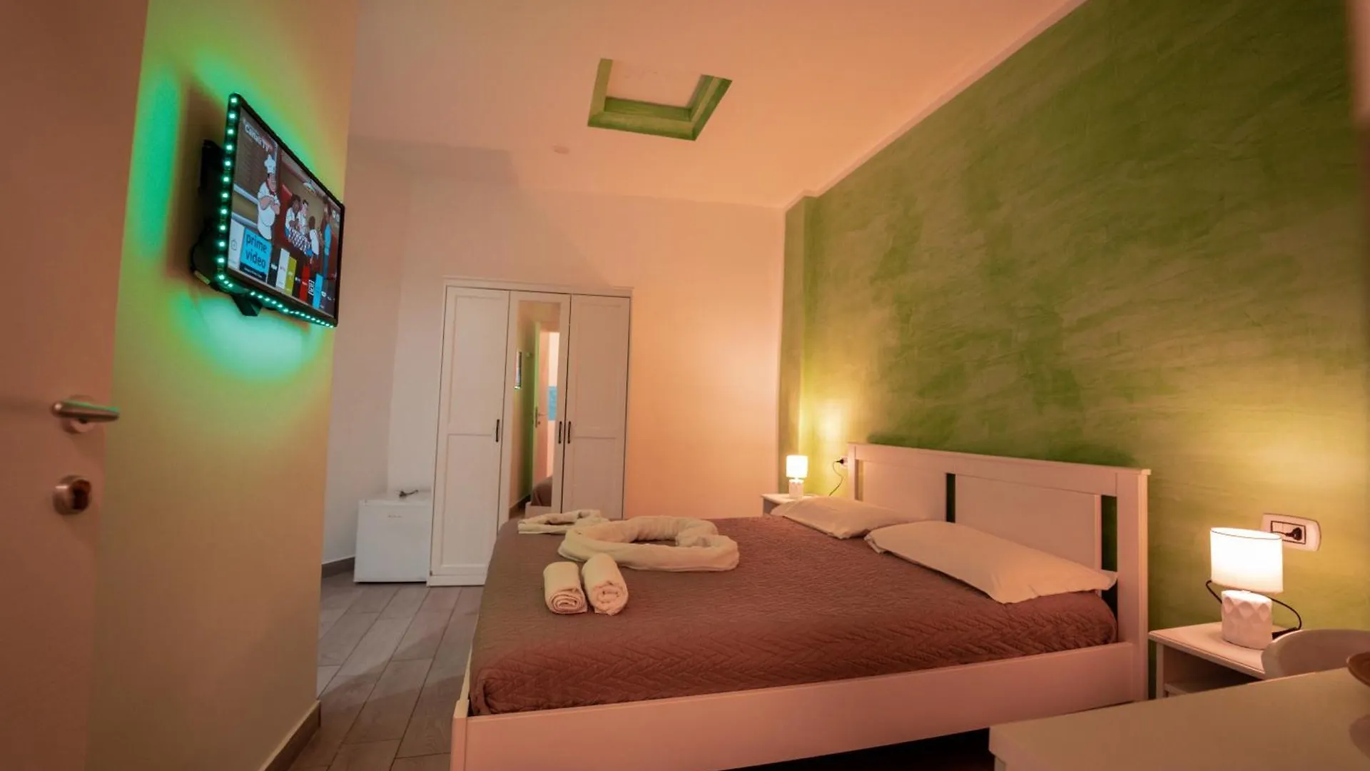 O Vic' Stritt' Hotel Naples