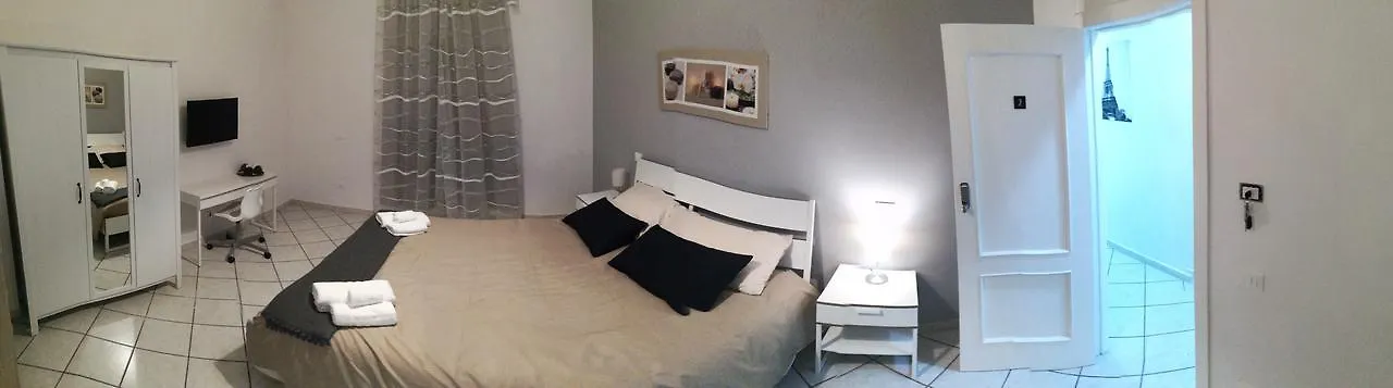Guest house O Vic' Stritt' Hotel Naples